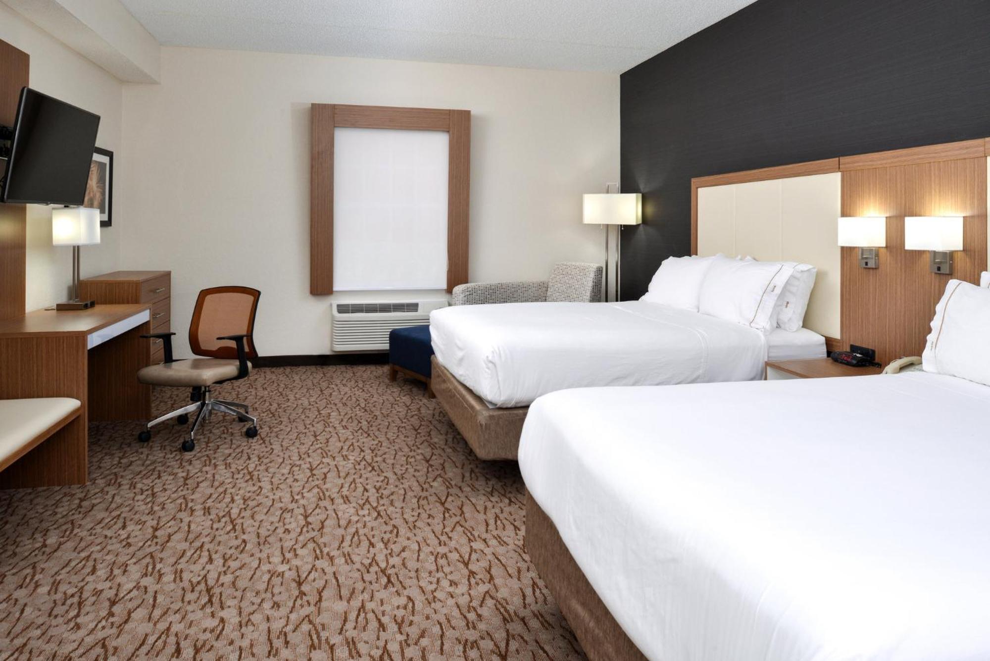 Holiday Inn Express Hotel & Suites Bonita Springs/Naples By Ihg Exterior photo